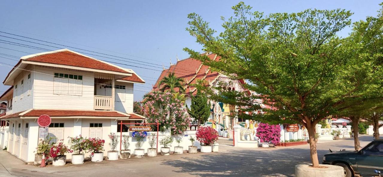 บุญเมืองน่าน Ξενοδοχείο Εξωτερικό φωτογραφία